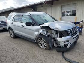 176.fd8316 Ford Truck Explorer 2016 High Mounted Stop Light 4221341