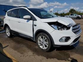 176.fd8c18 Ford Truck Escape 2018 High Mounted Stop Light 3936279