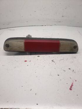 176.fd8m04 Ford Truck F250sd 2004 High Mounted Stop Light 1135985
