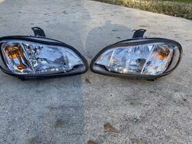 A06-88006-000 Freightliner 2022-2024 Oem Pair Rv Headlights Mc And Sr2