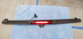 10362013 Gmc 15117107 2004-2005 Envoy Xuv Third Brake Light Stop High Mount