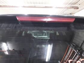 1643781 Gmc Used Center High Mount Stop Light Fits 2010 Yukon Grade A