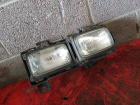 16506928 Gmc 1988 1989 Chevy Ck 1500 2500 Passenger Side Head Light And Bucket Assy