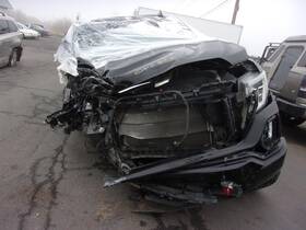 3505111 Gmc Used Center High Mount Stop Light Fits 2019 Sierra 1500 Pickup Grade A