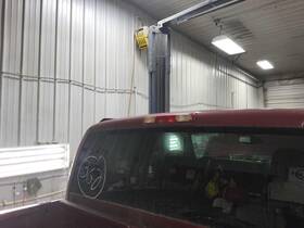 5093853 Gmc Used Center High Mount Stop Light Fits 2005 Sierra 2500 Pickup Grade A