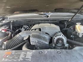 849589 Gmc Used Center High Mount Stop Light Fits 2014 Yukon Grade A