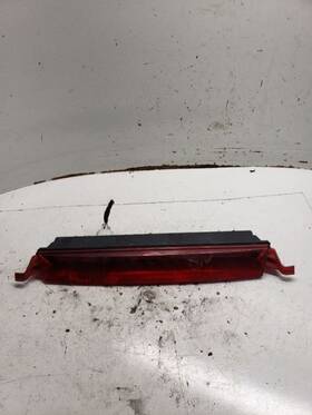 176.gm9a08 Gmc Truck Acadia 2008 High Mounted Stop Light 1252933