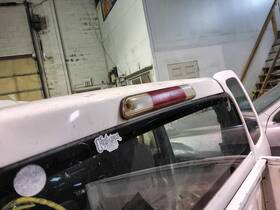 176.gm9b08 Gmc Truck Canyon 2008 High Mounted Stop Light 4023649