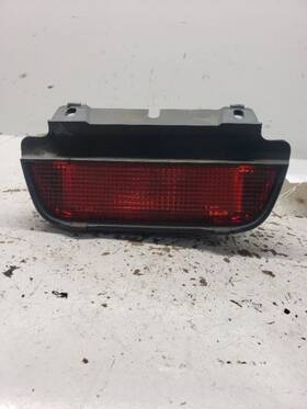 176.ho1g03 Honda Element 2003 High Mounted Stop Light 1135368