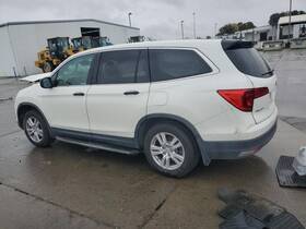 4020901 Honda Used Center High Mount Stop Light Fits 2018 Pilot Grade A