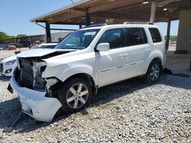 5774638 Honda Used Center High Mount Stop Light Fits 2012 Pilot Grade A