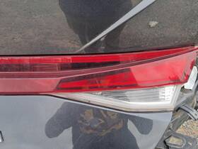 166-11678 Hyundai 2021 Elantra Led Center Brake Light Assembly - Used Oem 102k Miles