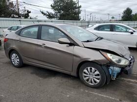 176.hy1n14 Hyundai Accent 2014 High Mounted Stop Light 3890915