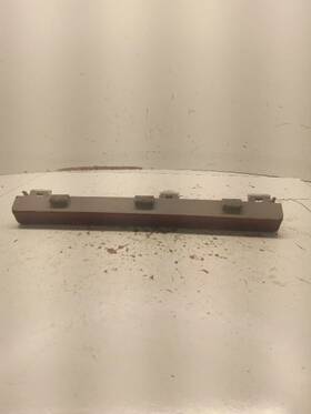 176.hy1r05 Hyundai Elantra 2005 High Mounted Stop Light 1121666