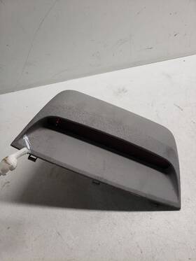 176.hy1s06 Hyundai Sonata 2006 High Mounted Stop Light 1413825
