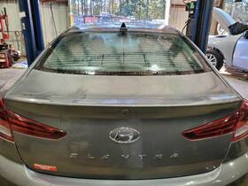 176.hy1s20 Hyundai 2020 Elantra Sedan Oem High Mounted 3rd Brake Light 176.hy1s20 Hyundai 2020 Elantra Sedan Oem High Mounted 3rd Brake Light