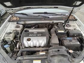 3596342 Hyundai Used Center High Mount Stop Light Fits 2006 Sonata Grade A