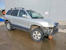 Hyundai 4334677 Used Center High Mount Stop Light Fits 2005 Santa Fe Grade A