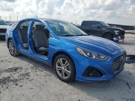 5179416 Hyundai Used Center High Mount Stop Light Fits 2019 Sonata Grade A