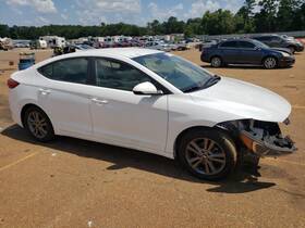 6188853 Hyundai Used Center High Mount Stop Light Fits 2018 Elantra Grade A