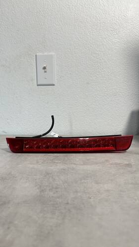 92700-4z000 Hyundai 2013-2018 Genuine Santa Fe Sport High Mount Brake Lamp