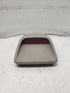 176.in1h02 Infiniti G20infin 2002 High Mounted Stop Light 1467305