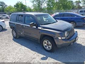 05303842ae Jeep Used Right Headlight Assembly Fits 2016 Patriot Halogen Grade A