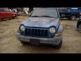 1351204 Jeep Used Center High Mount Stop Light Fits 2005 Liberty Grade A