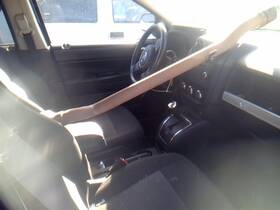 1671561 Jeep Used Center High Mount Stop Light Fits 2014 Compass Grade A