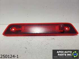 176-999326 Jeep Oem 2008-2012 Liberty 3.7l Rear Upper 3rd Third Brake Light Lamp