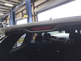 Jeep 5950322 Used Center High Mount Stop Light Fits 2017 Grand Cherokee Grade A