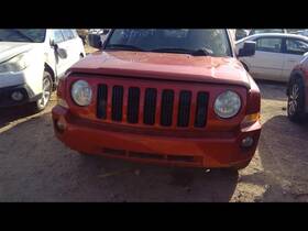 6694498 Jeep Used Center High Mount Stop Light Fits 2007 Patriot Grade A