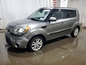 1188119 Kia Used Center High Mount Stop Light Fits 2013 Soul Grade A