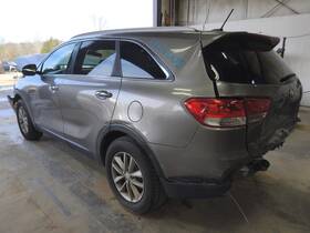 Kia 4967506 Used Center High Mount Stop Light Fits 2016 Sorento Grade A