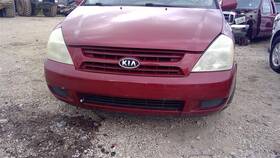 5927576 Kia Used Center High Mount Stop Light Fits 2008 Sedona Grade A