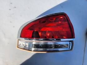 Ba1z13405a Lincoln Used Left Tail Light Assembly Fits 2013 Mkx Quarter Mounted Grade