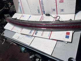 Dp5313b433 Lincoln 2017-2020 Mkz Rear Trunk Center Third Brake Light Lamp 1336 Oem
