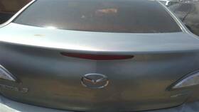 3725192 Mazda Used Center High Mount Stop Light Fits 2013 3 Mtd Lamp Gr