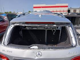 920155 Mercedes-benz Used Center High Mount Stop Light Fits 2014 Ml-class Gr