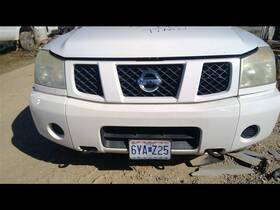 1330518 Nissan Used Center High Mount Stop Light Fits 2006 Titan Grade A 1330518 Nissan Used Center High Mount Stop Light Fits 2006 Titan Grade A