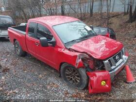 1580383 Nissan Used Center High Mount Stop Light Fits 2009 Titan Grade A