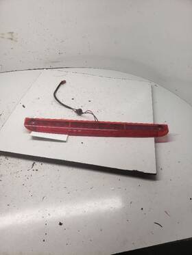 176.da1d10 Nissan Sentra 2010 High Mounted Stop Light 1113941