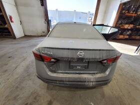 176.da1f20 Nissan Altima 2020 High Mounted Stop Light 3884185