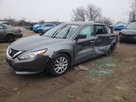 1889304 Nissan Used Center High Mount Stop Light Fits 2018 Altima Grade A
