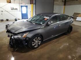 2498651 Nissan Used Center High Mount Stop Light Fits 2020 Altima Grade A
