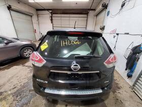 4622550 Nissan Used Center High Mount Stop Light Fits 2015 Rogue Grade A