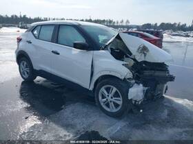6111362 Nissan Used Center High Mount Stop Light Fits 2022 Kicks Grade A