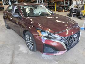 7848768 Nissan Used Center High Mount Stop Light Fits 2024 Altima Grade A