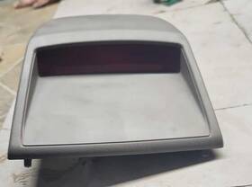 998545 Nissan 01 02 03 Maxima High Mount Third 3rd Center Brake Light Avoidance Lamp