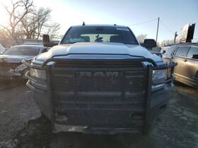 2723857 Ram Used Center High Mount Stop Light Fits 2021 Dodge 2500 Pickup Grade A